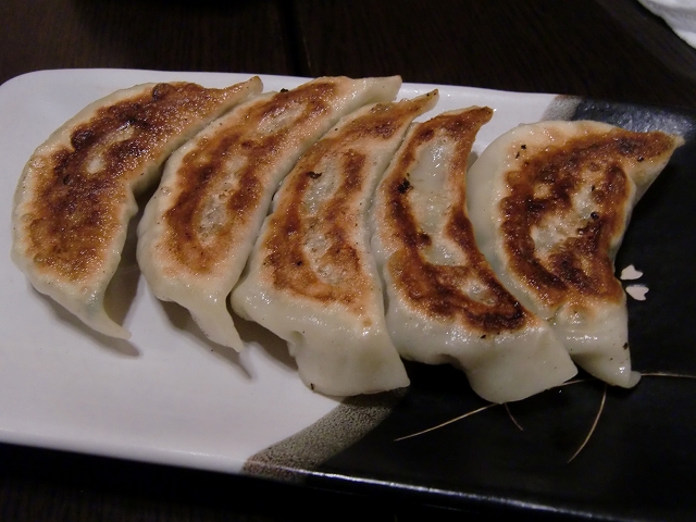 餃子 /